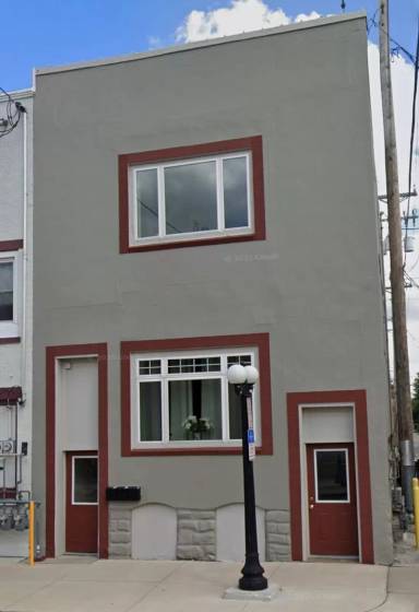 Main picture of 12 N Main St