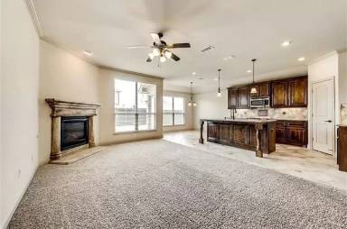 Main picture of 820 Lake Meadow Ln