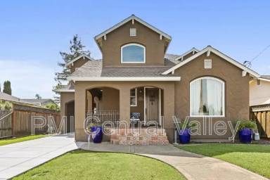 Main picture of 2391 Palm Ave