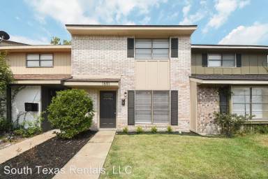 Main picture of 1601 N De Leon St