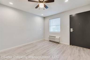 Main picture of 2617 Napoleon St