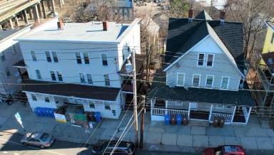 Main picture of 219 Howe Ave