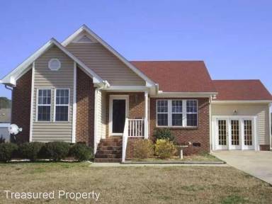 Main picture of 30 Fox Hound Ln