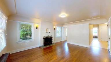 Main picture of 5026 22nd Ave NE