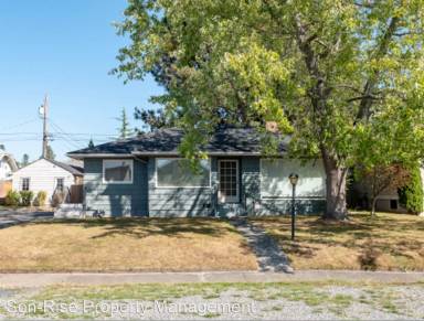 Main picture of 2720 Russell St