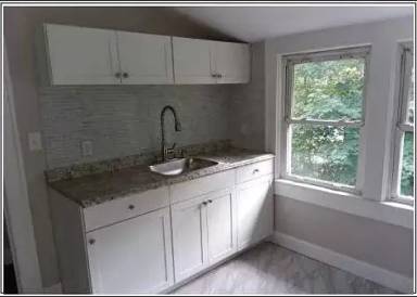 Main picture of 130 Green St