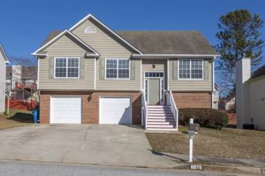 Main picture of 8075 Mustang Ln