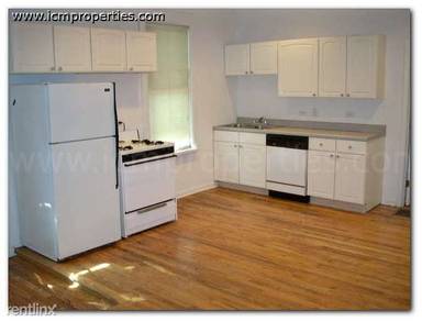 Main picture of 3250 N Lakewood Ave