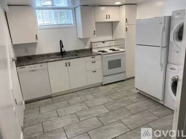 Main picture of 826 E Hudson Ave