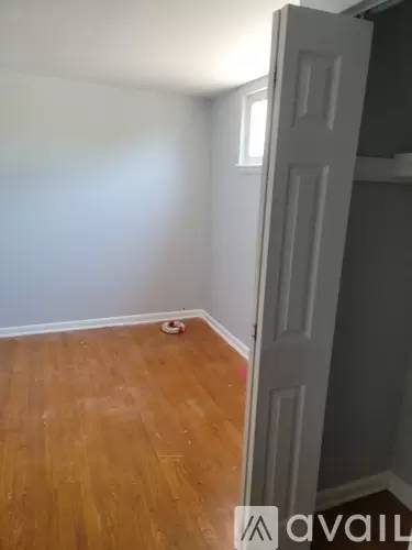 Main picture of 779 Mohawk St