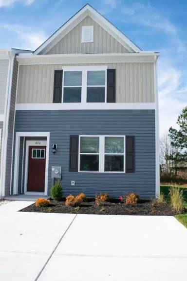 Main picture of Stunning Brand New End Townhome