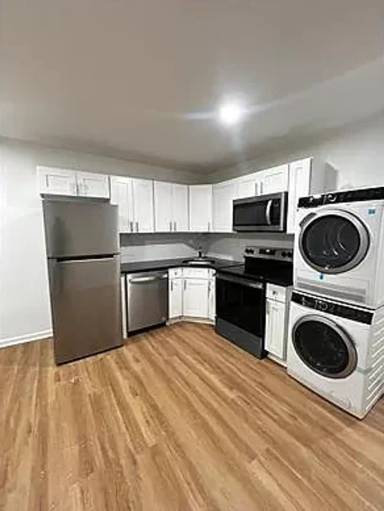 Main picture of The Village at Girard