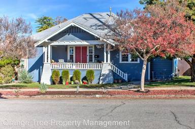 Main picture of 245 Norwood St