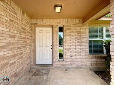 Main picture of 10734 Shaencrossing