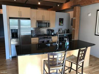 Main picture of 448 W Nationwide Blvd