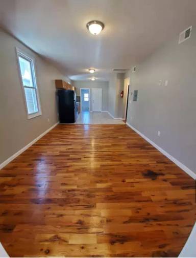 Main picture of 448 15th Ave