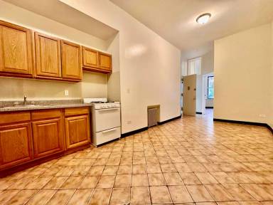 Main picture of 205 Riverdale Ave