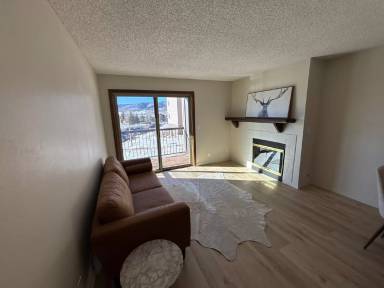 Main picture of 1555 Shadow Run Ct