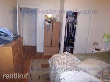 Main picture of 1638 Commonwealth Ave