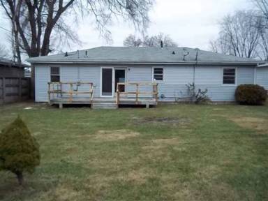 Main picture of 121 Marquette Rd