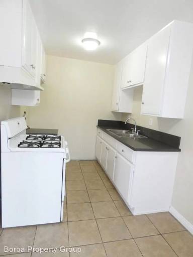 Main picture of 836 Gardenia Ave