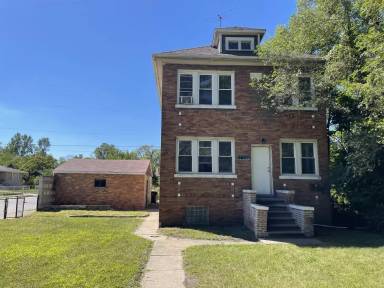 Main picture of 2688 Jefferson St