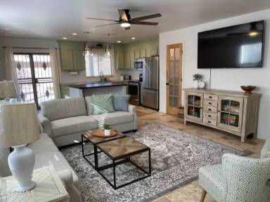 Main picture of 106 S 110th St