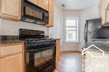 Main picture of 1210-1216 W Waveland Ave Apartments