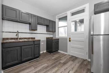Main picture of 8232 S Kimbark Ave