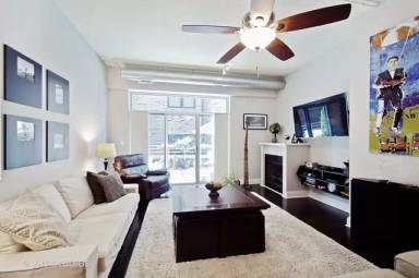 Main picture of 4814 North Clark Street-rental - 205