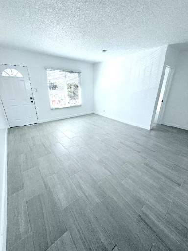 Main picture of 8729 Lyndora St
