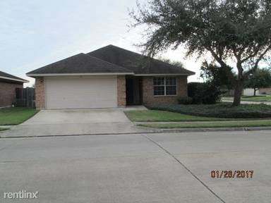 Main picture of 114 Gemini Ct