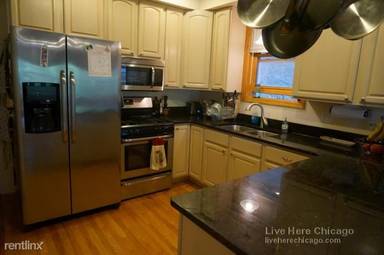 Main picture of 3312 N Damen Ave