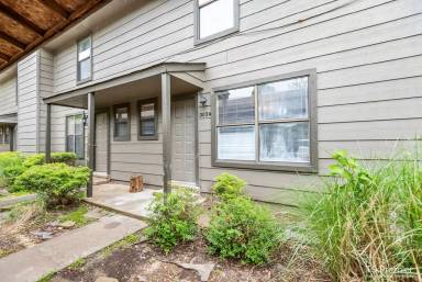 Main picture of 2030 N Ball Ave