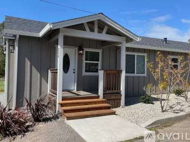 Main picture of 350 Palm Ave