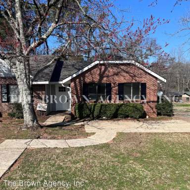Main picture of 1008A Preston St