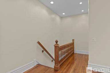 Main picture of 2243 McNair Ave