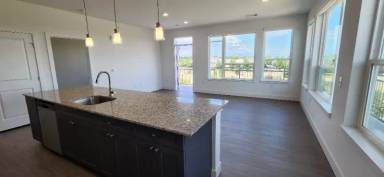Main picture of 2493 Dallas St
