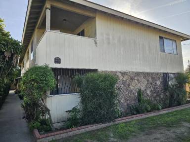 Main picture of 9634 Park St