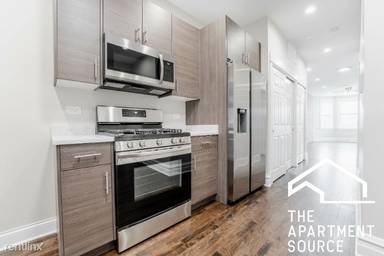 Main picture of 2649 N Sacramento Ave