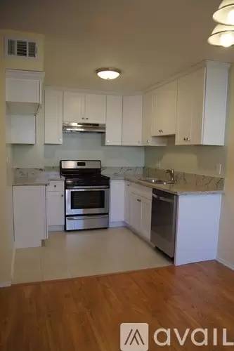Main picture of 452 W California Ave