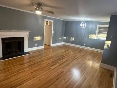 Main picture of 2801 Crockett Dr