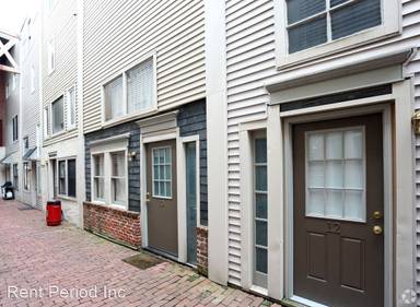 Main picture of 417 E Frederick St