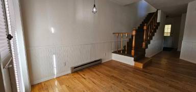 Main picture of 1810 W Olive St