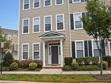 Main picture of 957 Banyan Dr