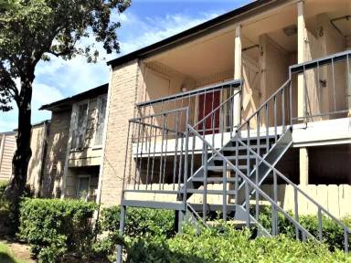 Main picture of 8201 Richmond Ave
