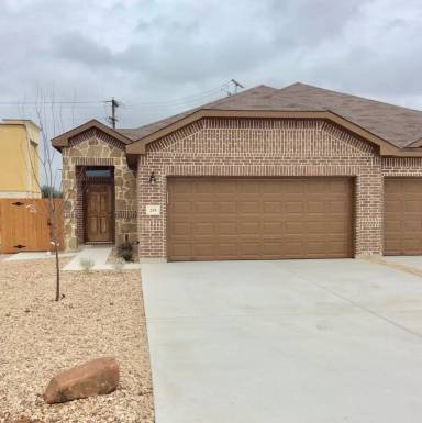 Main picture of 255 Hidden Springs Dr