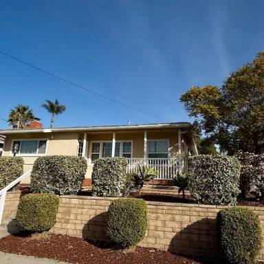 Main picture of 5851 Clay Ave