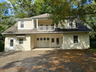 Main picture of 437 N Highland Ave