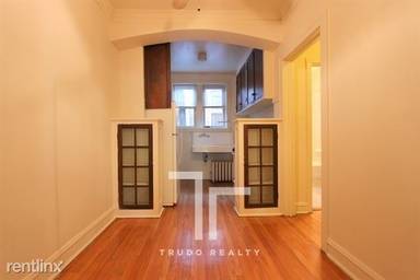 Main picture of 4225 N Paulina St